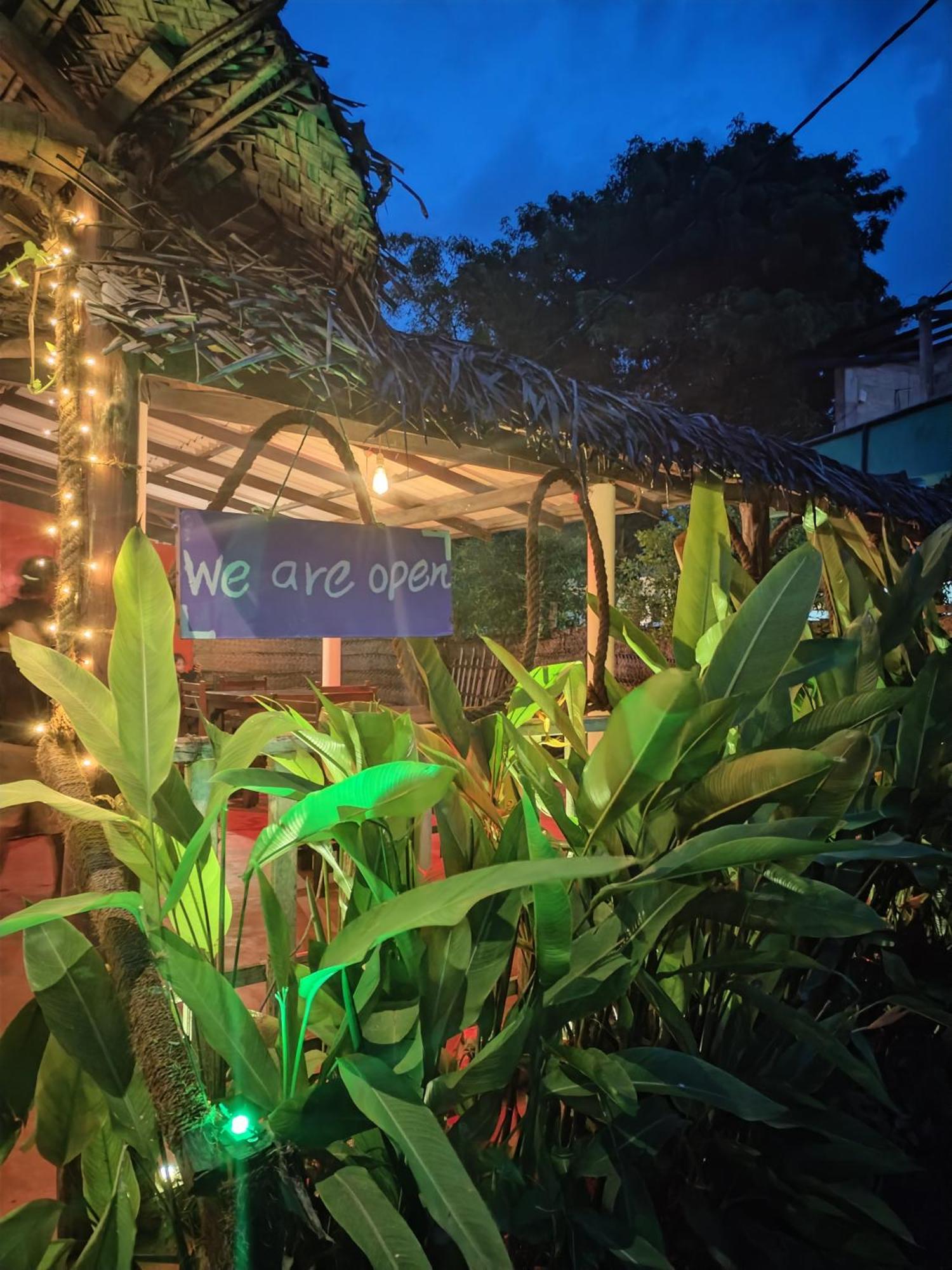 Leen Tangalle Exteriör bild