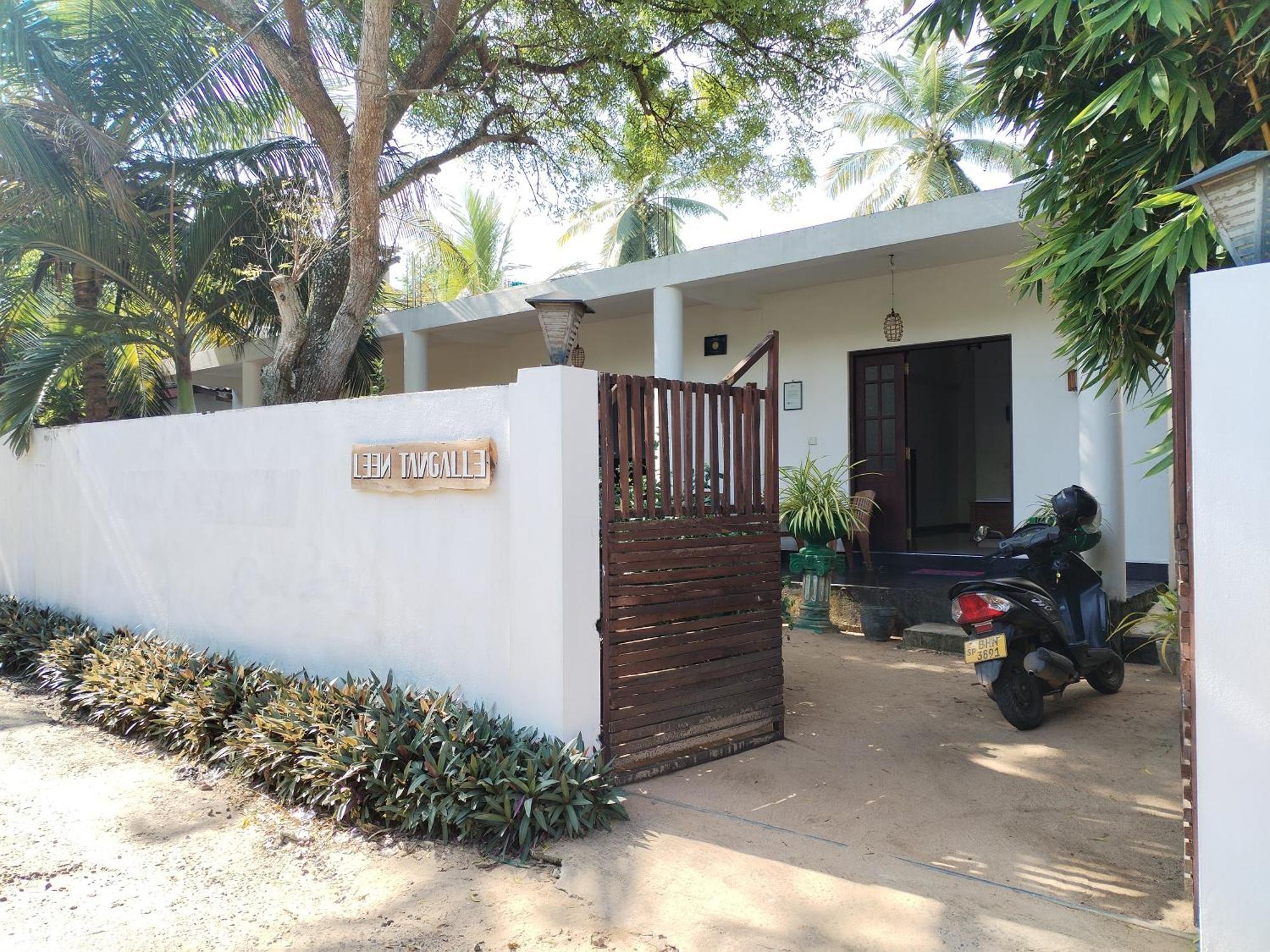 Leen Tangalle Exteriör bild